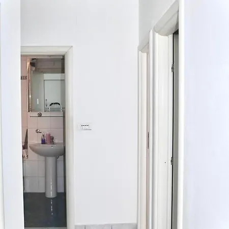Anita Apartment