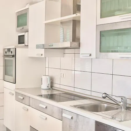Anita Apartment